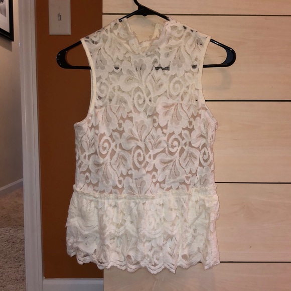 White shirt with tan under coat - Picture 1 of 2